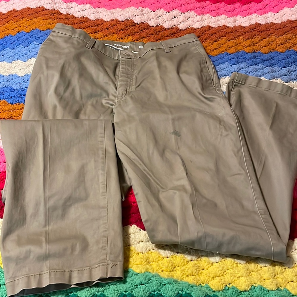 Mens wrangler relaxed fit pants